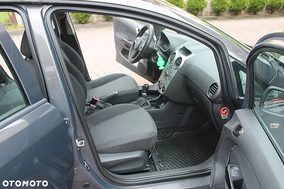 Opel Corsa 1.2 16V Edition 150 - 11