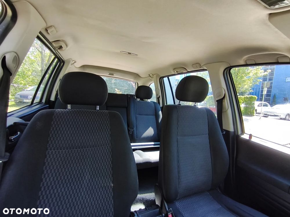 Opel Zafira 2.2 DTI Njoy - 12