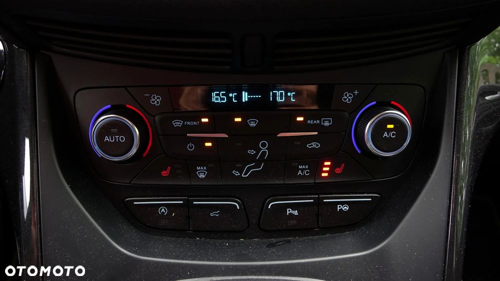 Ford Kuga 1.5 EcoBoost AWD Titanium ASS - 32