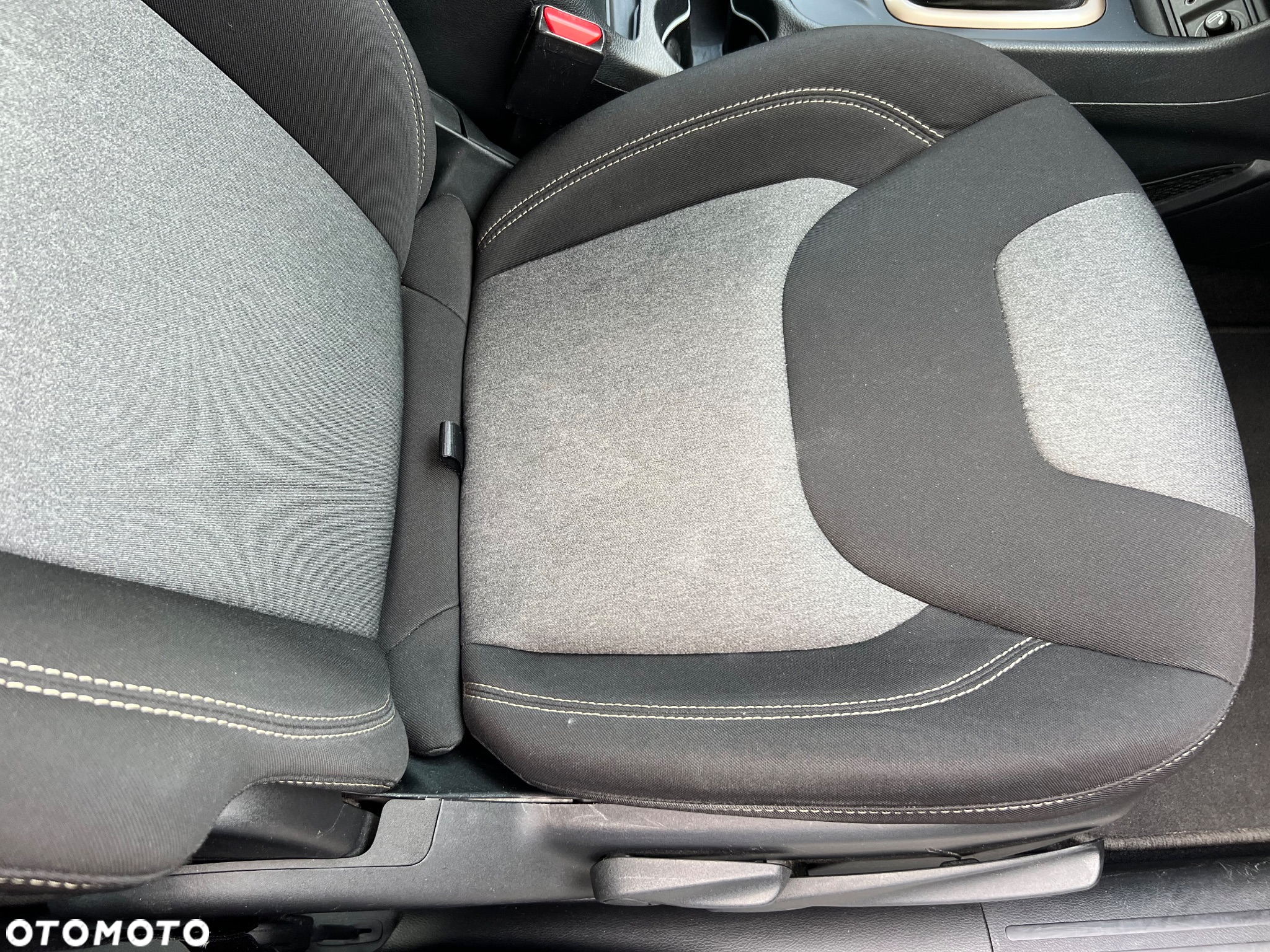 Jeep Cherokee 2.0 MJD Active Drive I Longitude - 22