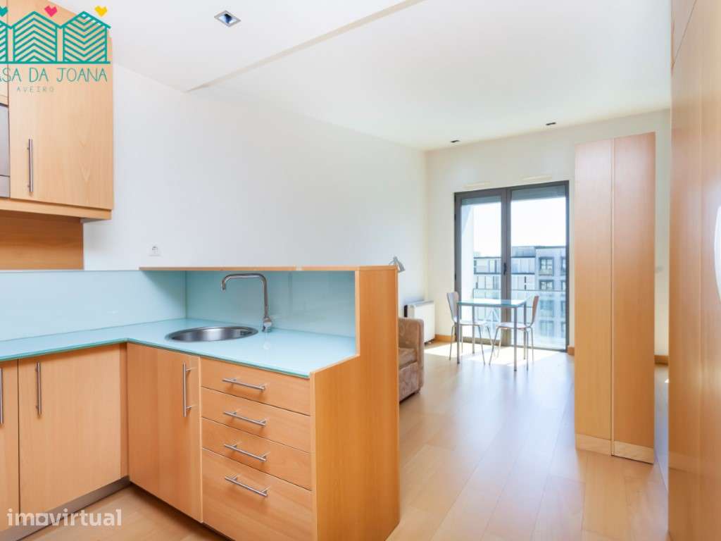 Apartamento T0 com Lugar de Garagem no Porto - Grande imagem: 3/24