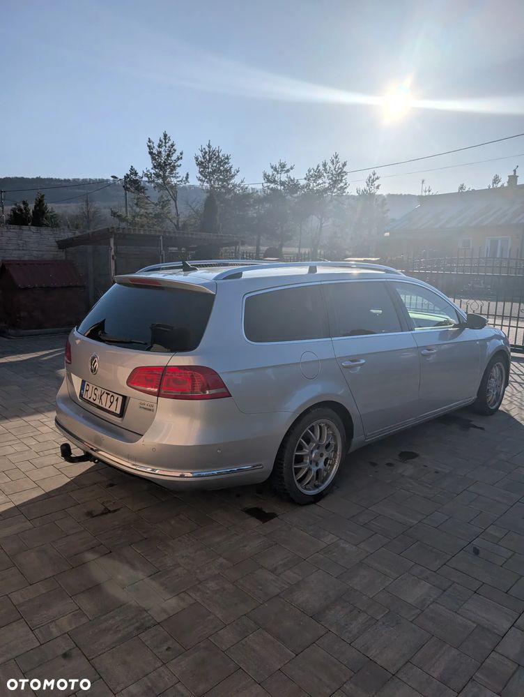 Volkswagen Passat 2.0 TDI Highline DSG - 11
