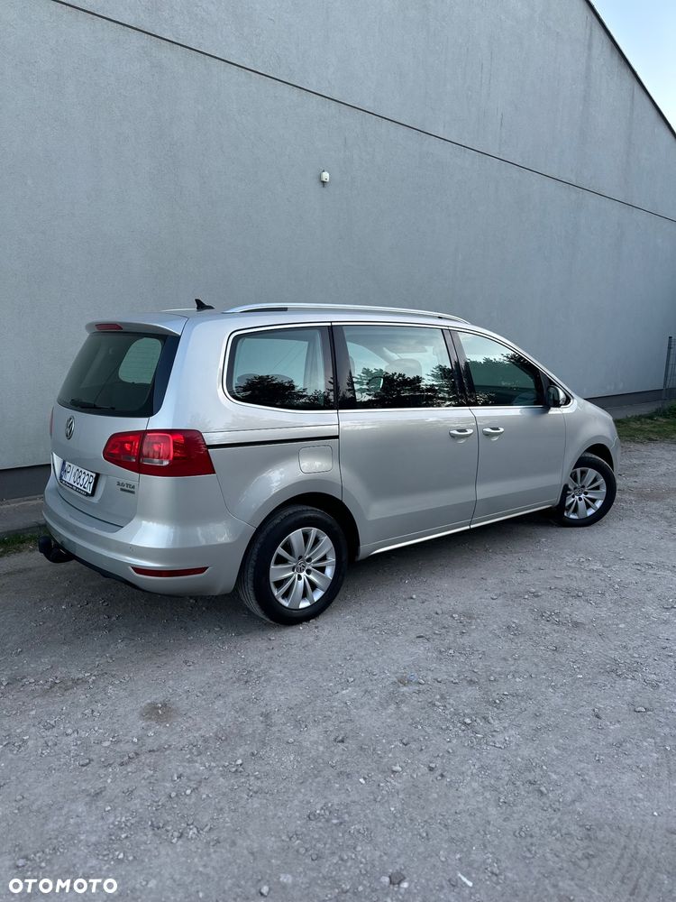Volkswagen Sharan 2.0 TDI 4Motion BlueMotion Technology Highline - 9