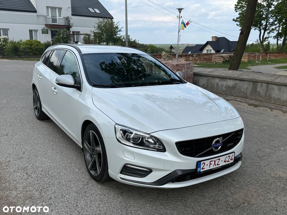 Volvo V60 D4 Drive-E R-Design Summum - 3