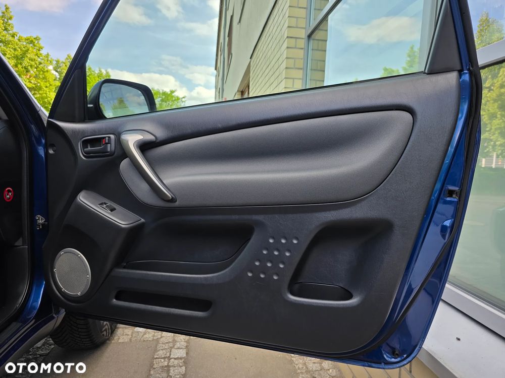 Toyota RAV4 - 19