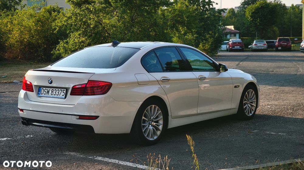 BMW Seria 5 520d Luxury Line - 4