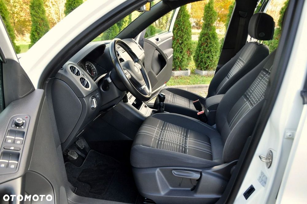 Volkswagen Tiguan - 23