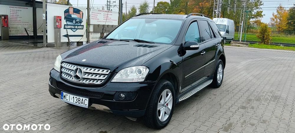 Mercedes-Benz ML - 11