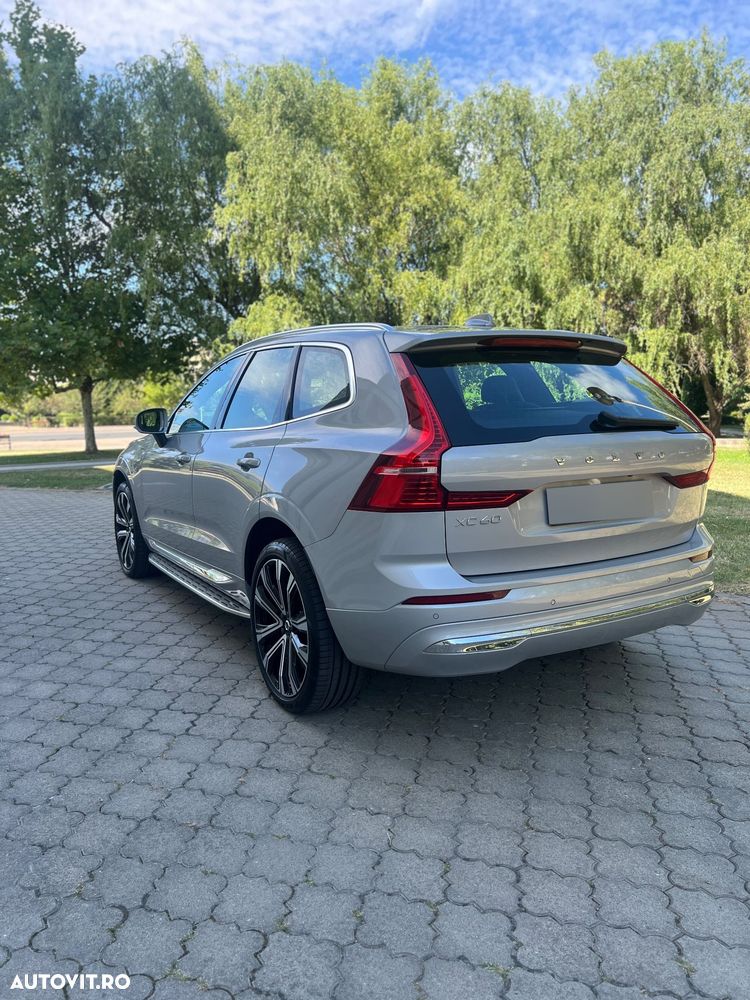 Volvo XC 60 T8 AWD Recharge Ultimate Dark - 4