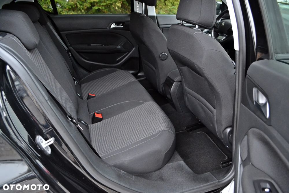 Peugeot 308 - 18