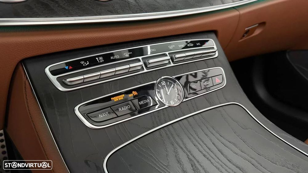 Mercedes-Benz E 220 d AMG Line - 22