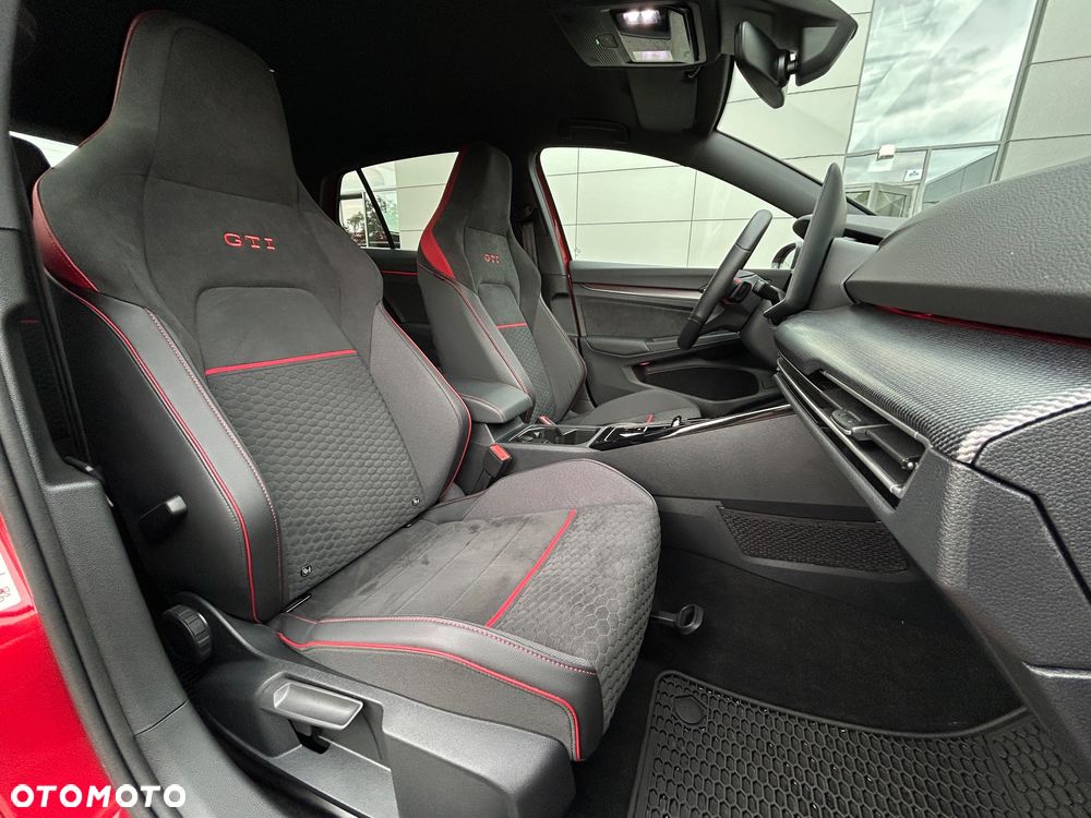 Volkswagen Golf VIII 2.0 TSI GTI Clubsport DSG - 36