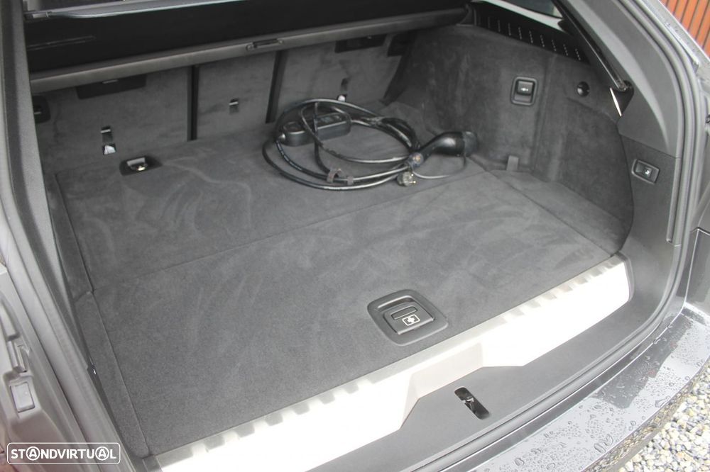 BMW 530 e Pack Desportivo M - 49