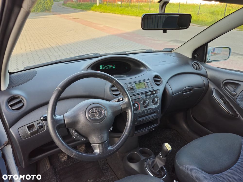 Toyota Yaris 1.0 Pak1 - 18