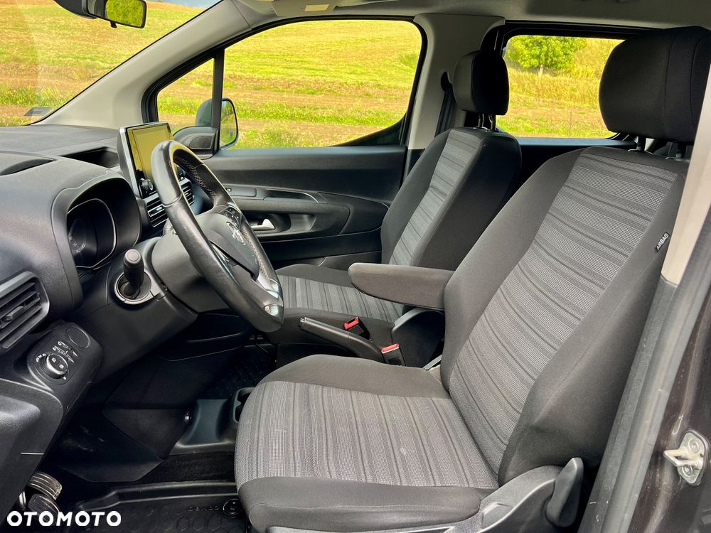 Opel Combo Life 1.2 Turbo Edition S&S - 24