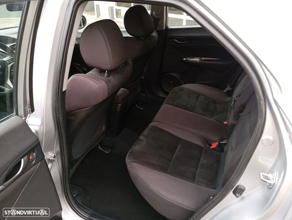 Honda Civic 1.4 i-VTEC Comfort - 10