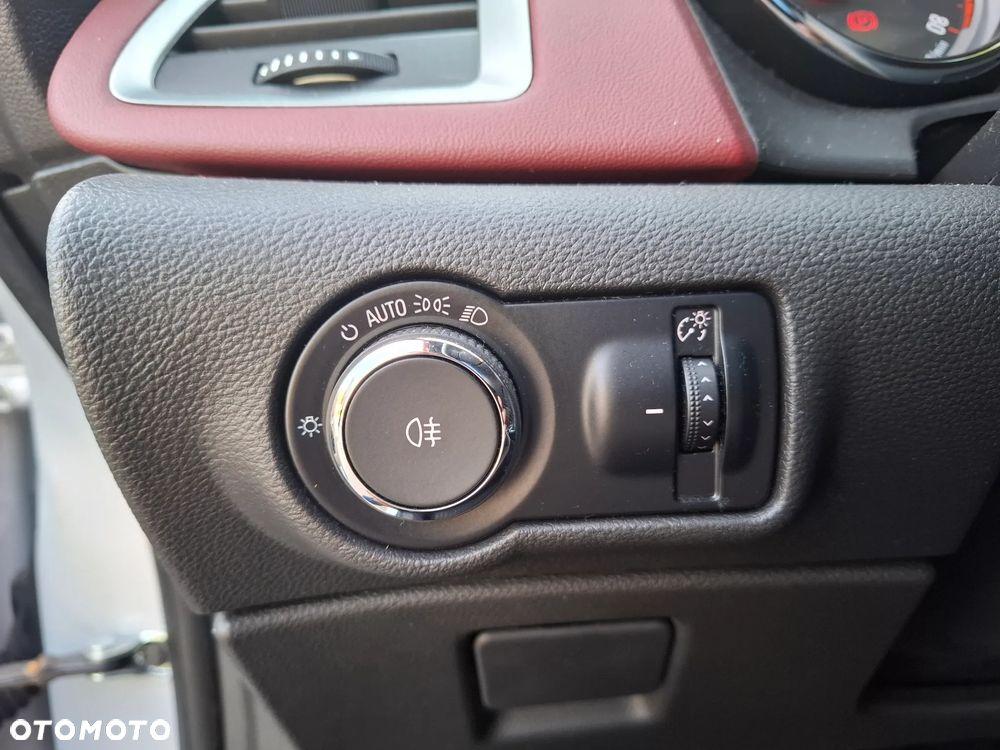 Opel Astra 1.4 Turbo - 25