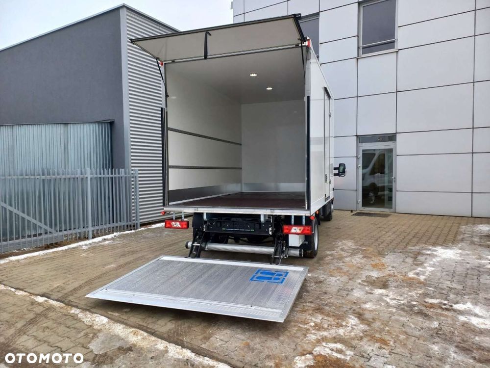 Ford transit - 12