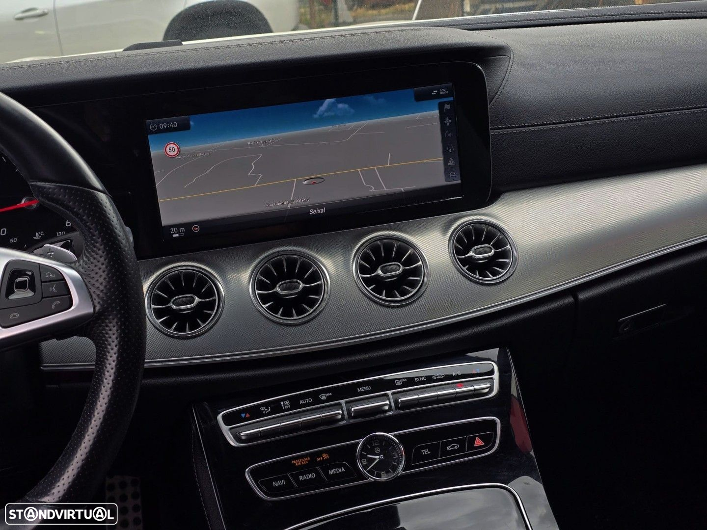 Mercedes-Benz E 220 d AMG Line - 12