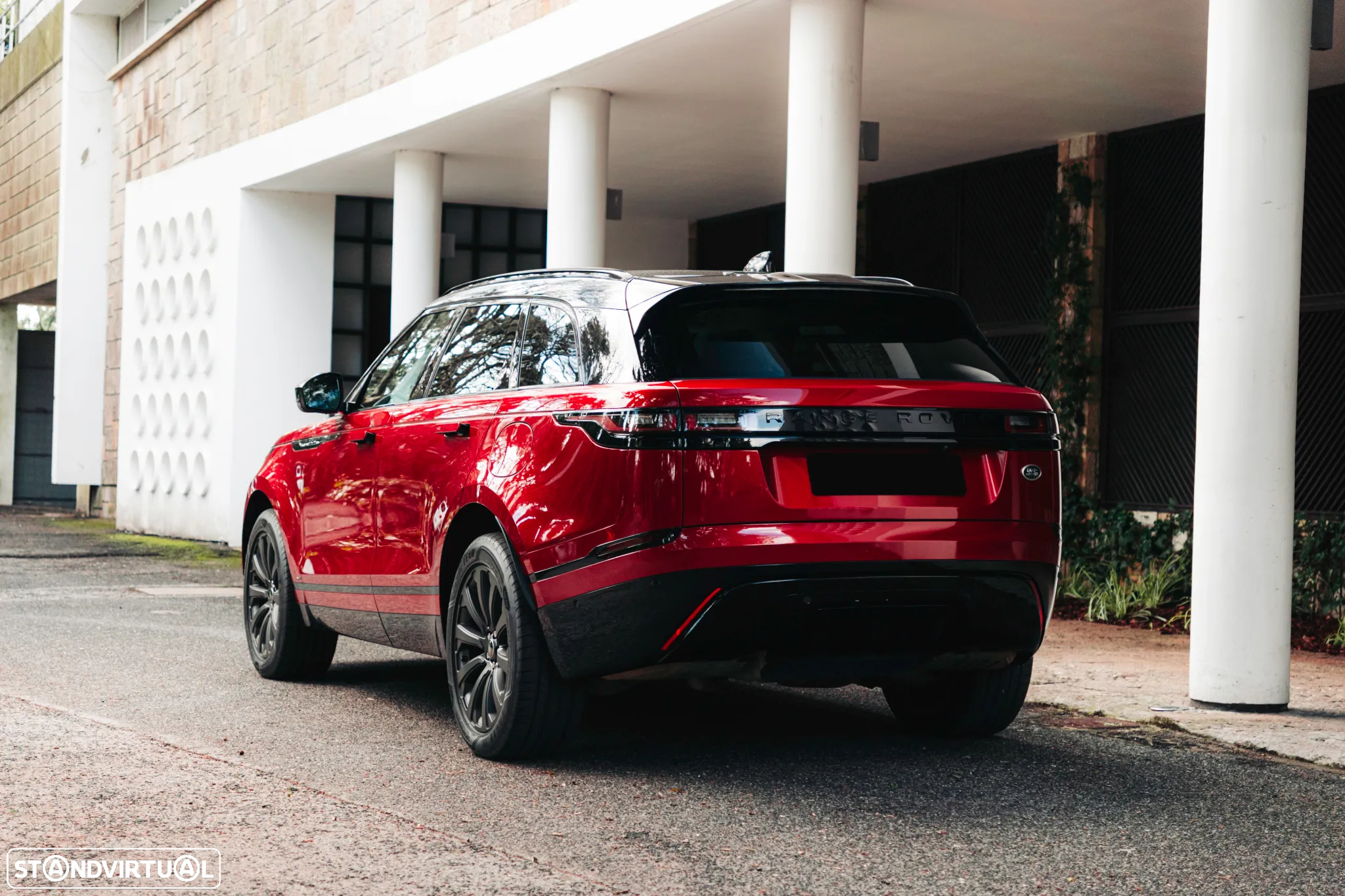 Land Rover Range Rover Velar 2.0 P400e AWD R-Dynamic - 15