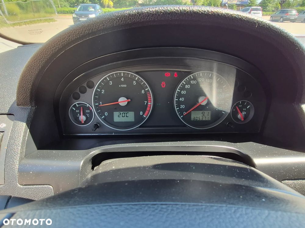 Ford Mondeo 1.8 Silver X - 10