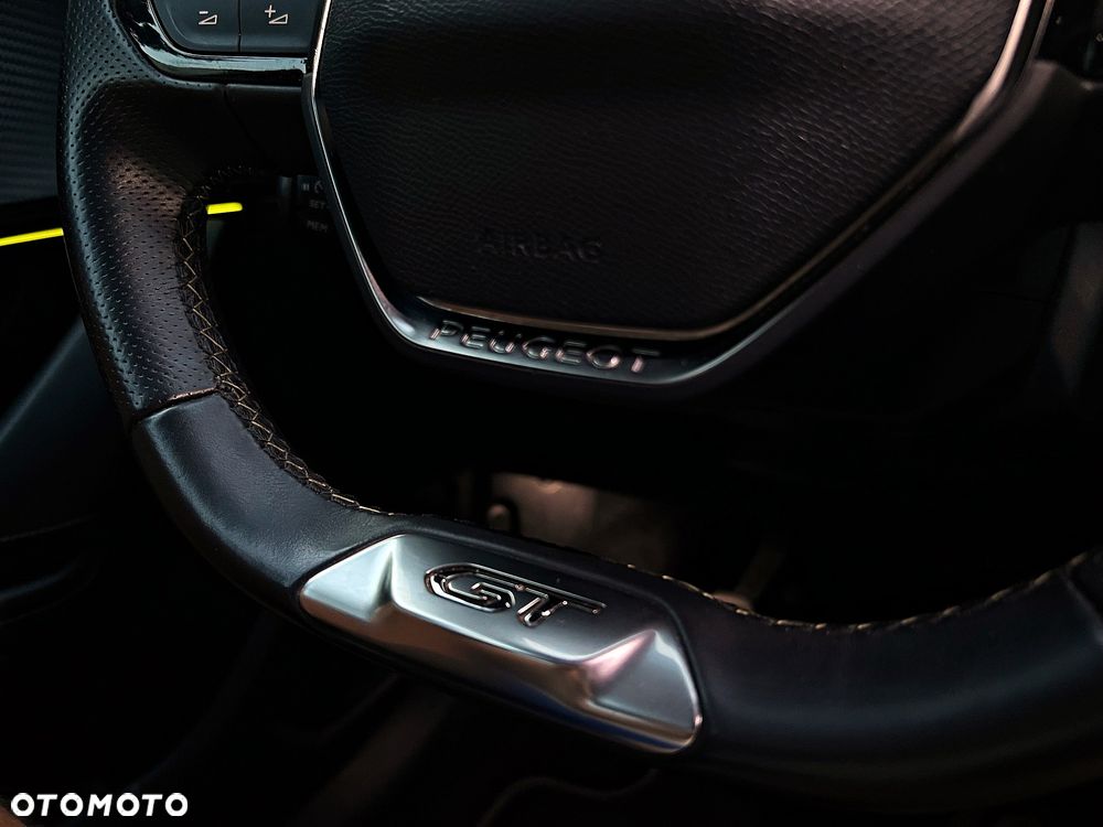 Peugeot 208 PureTech 100 GT Pack - 22