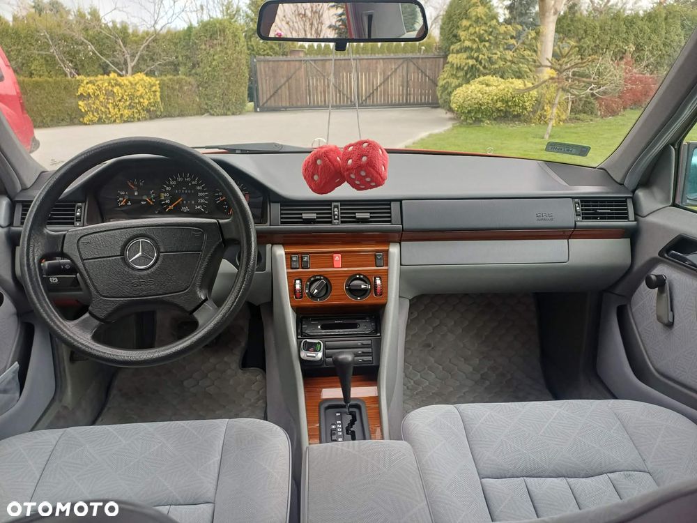 Mercedes-Benz Klasa E - 10