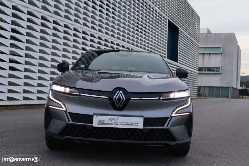 Renault Mégane E-Tech - 3