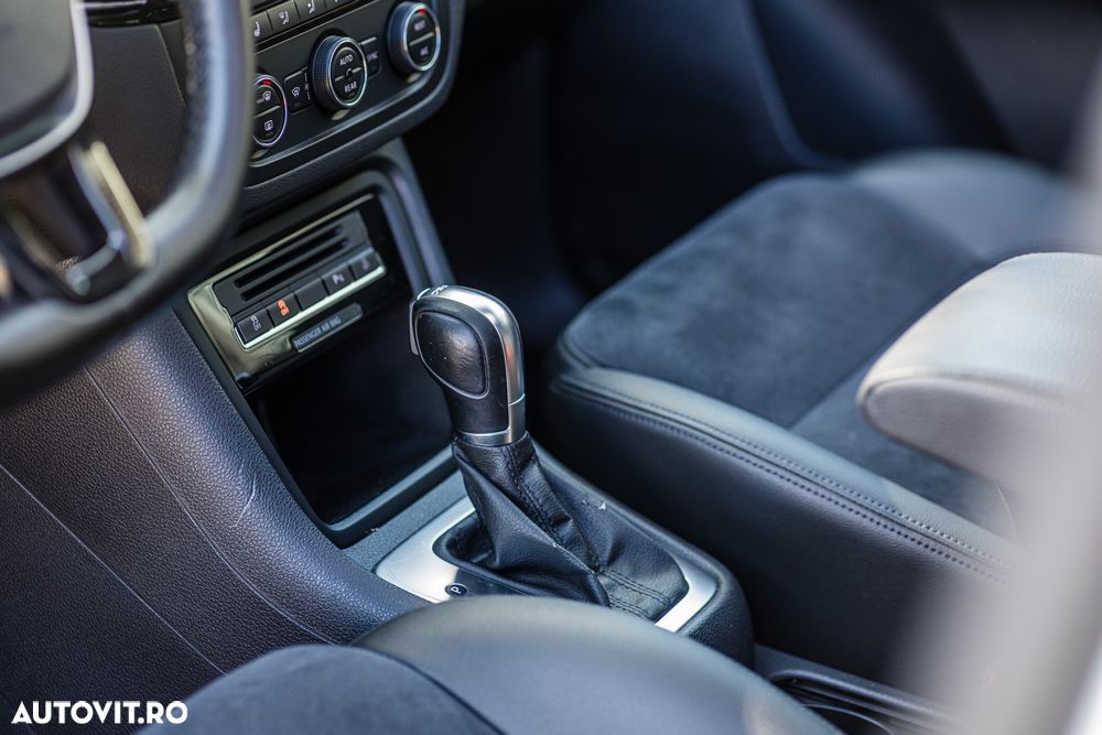 Volkswagen Sharan 2.0 TDI DSG (BlueMotion Technology) Highline - 13