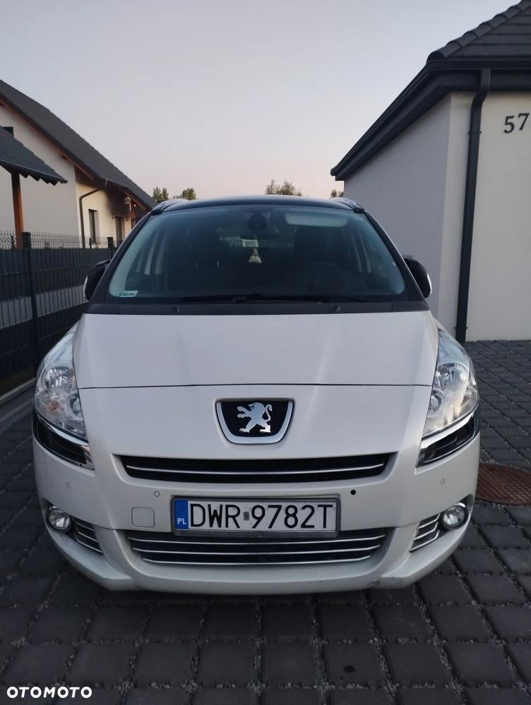 Peugeot 5008 155 THP Automatik Premium - 2