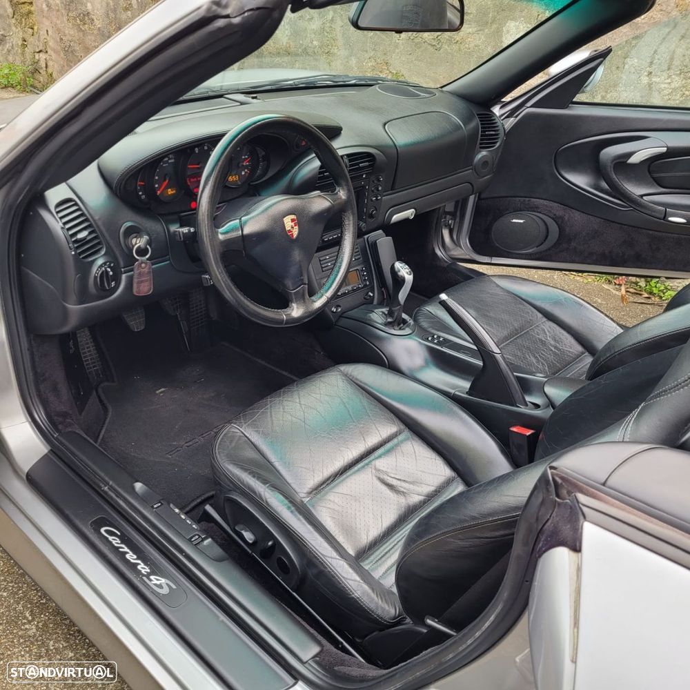 Porsche 911 (996) Carrera 4S Cabrio - 8