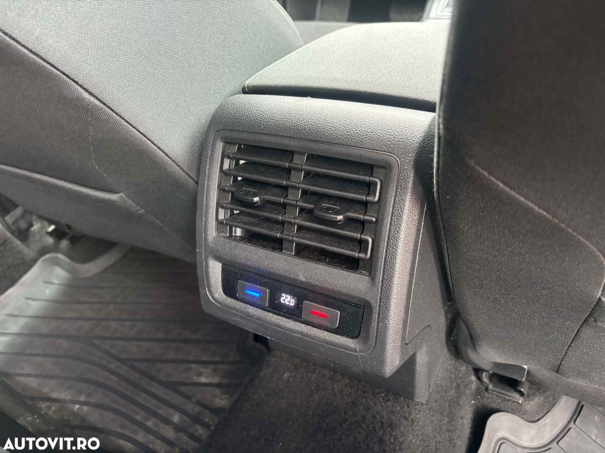 Volkswagen Golf 2.0 TDI DSG Style - 14