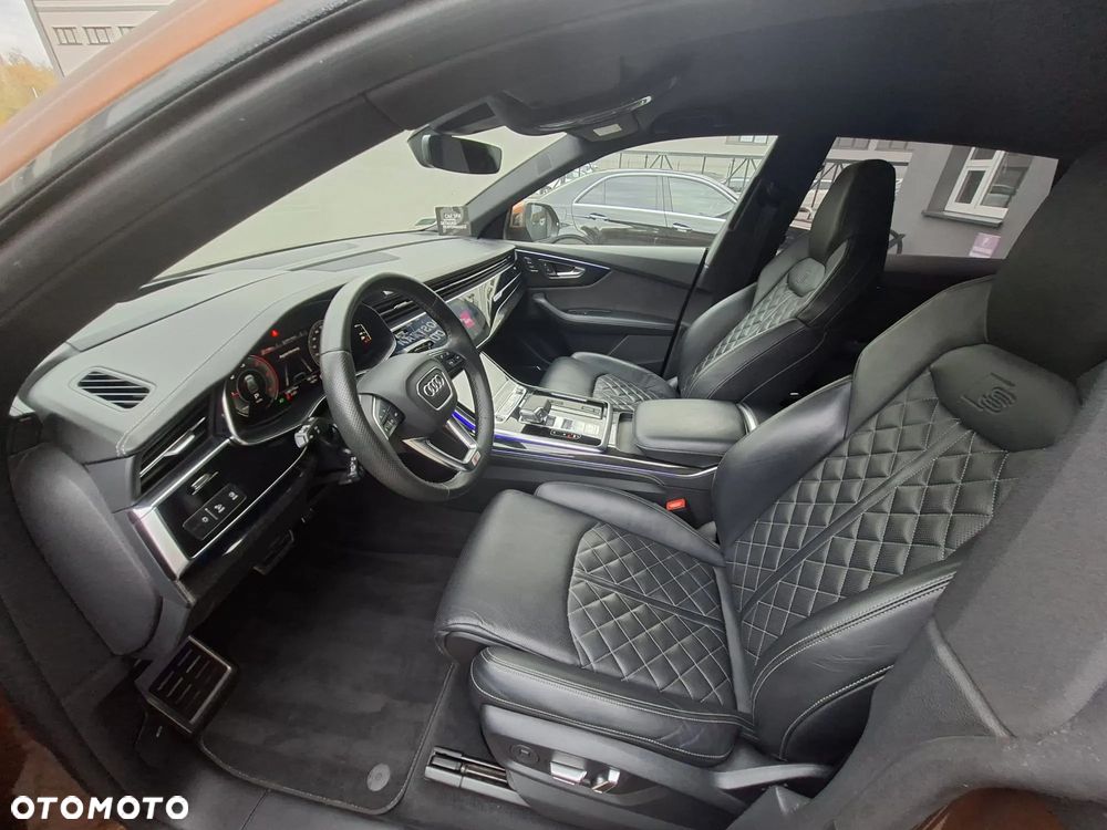 Audi Q8 - 7