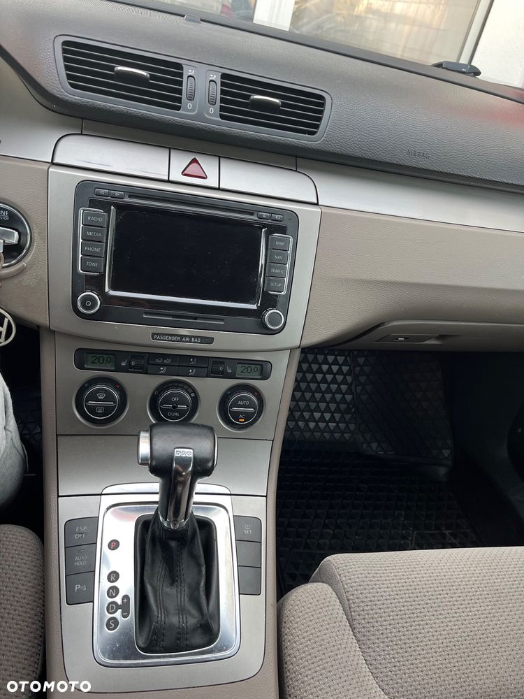 Volkswagen Passat 2.0 TDI DPF Highline DSG - 14