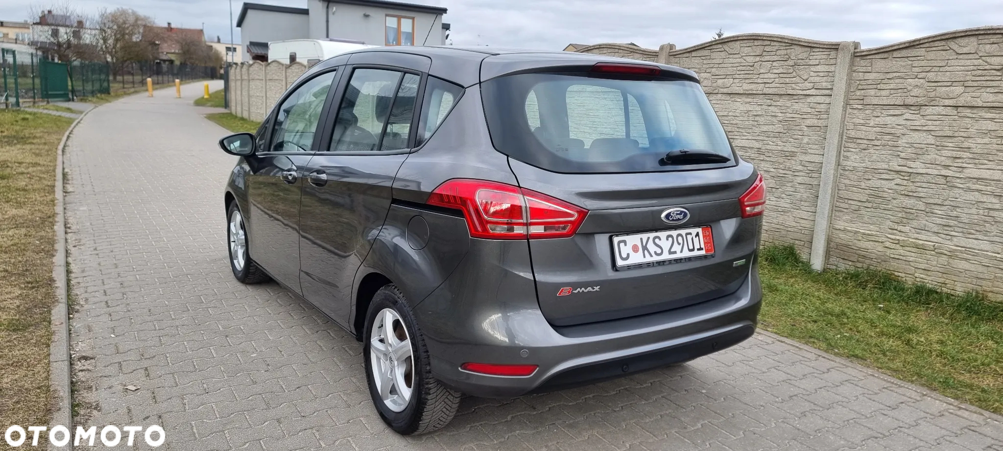 Ford B-MAX - 13