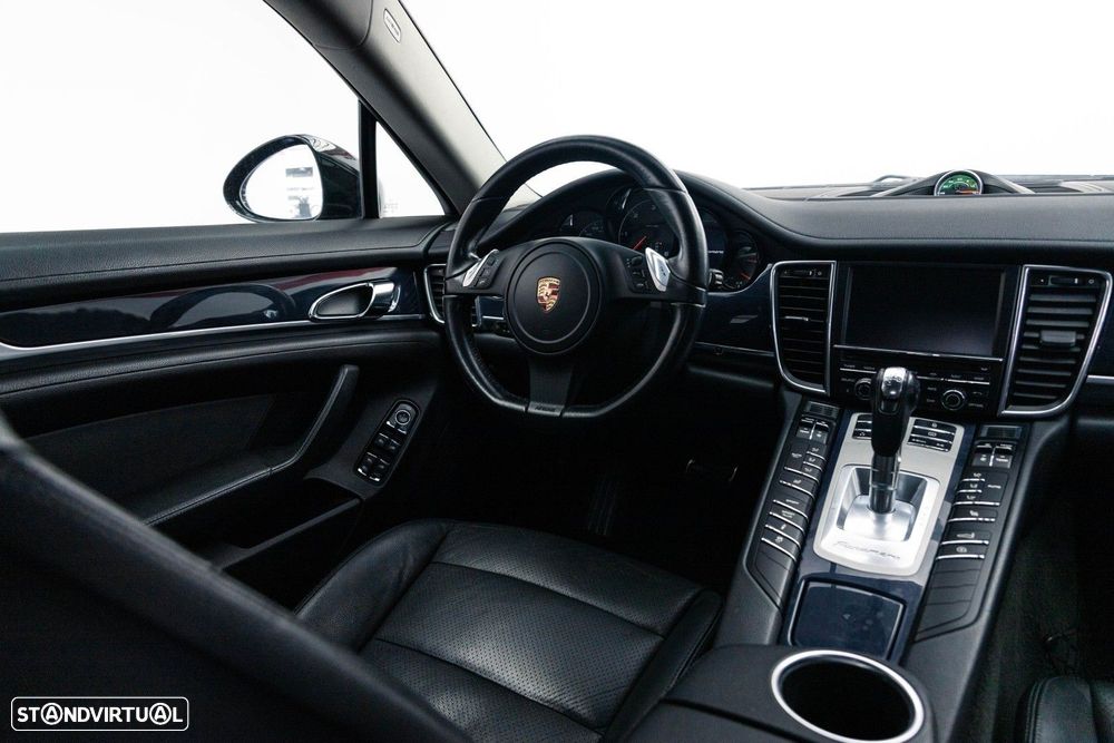 Porsche Panamera Standard - 15