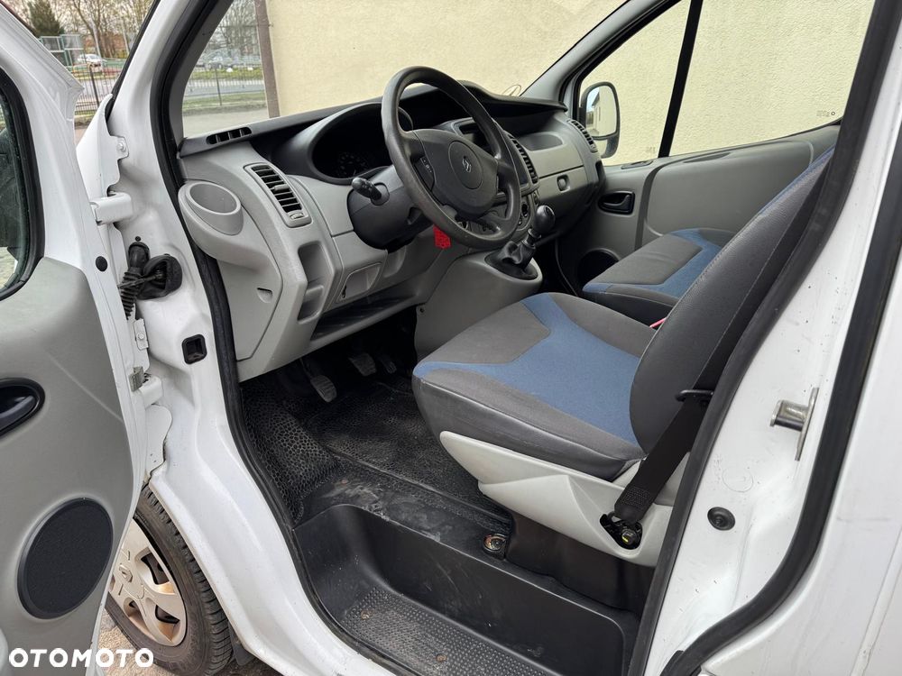Renault Trafic - 8