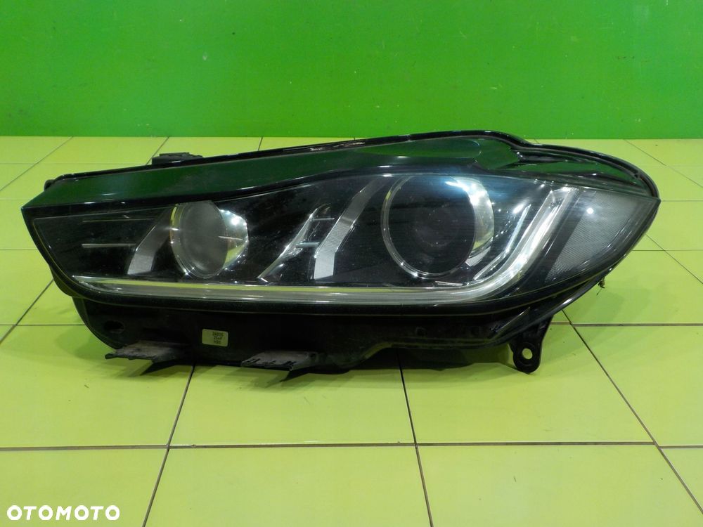 JAGUAR XE 2.0 D AUT 15r SEDAN 4D XENON lampa lewa przod GX7313W030DE - 1