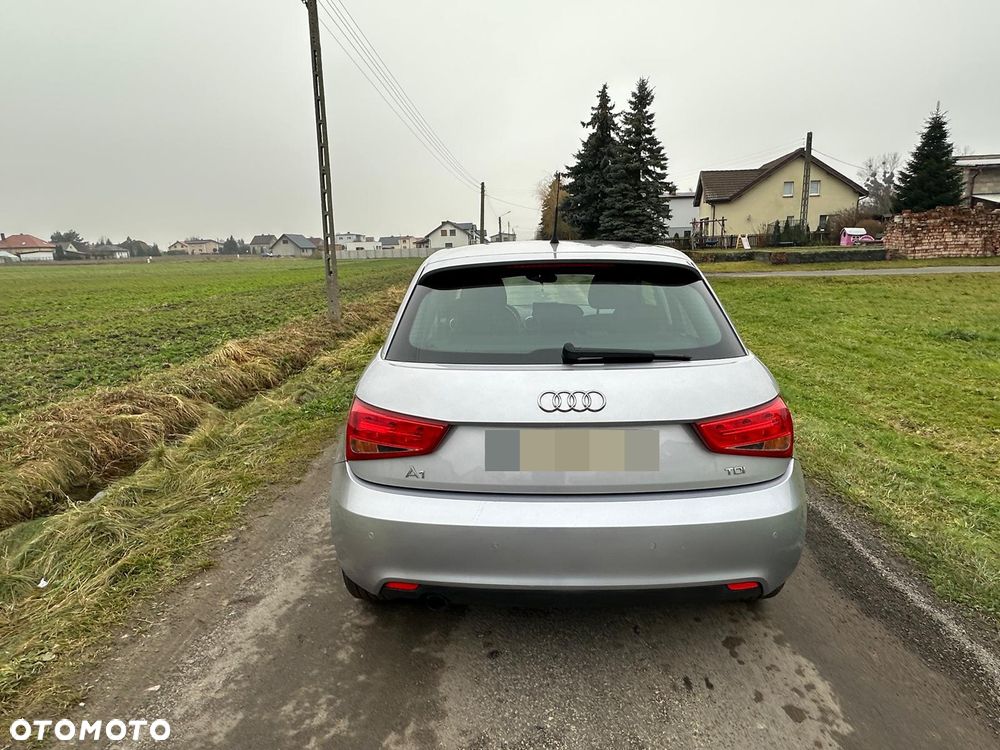 Audi A1 Sportback 1.6 TDI Ambition - 6