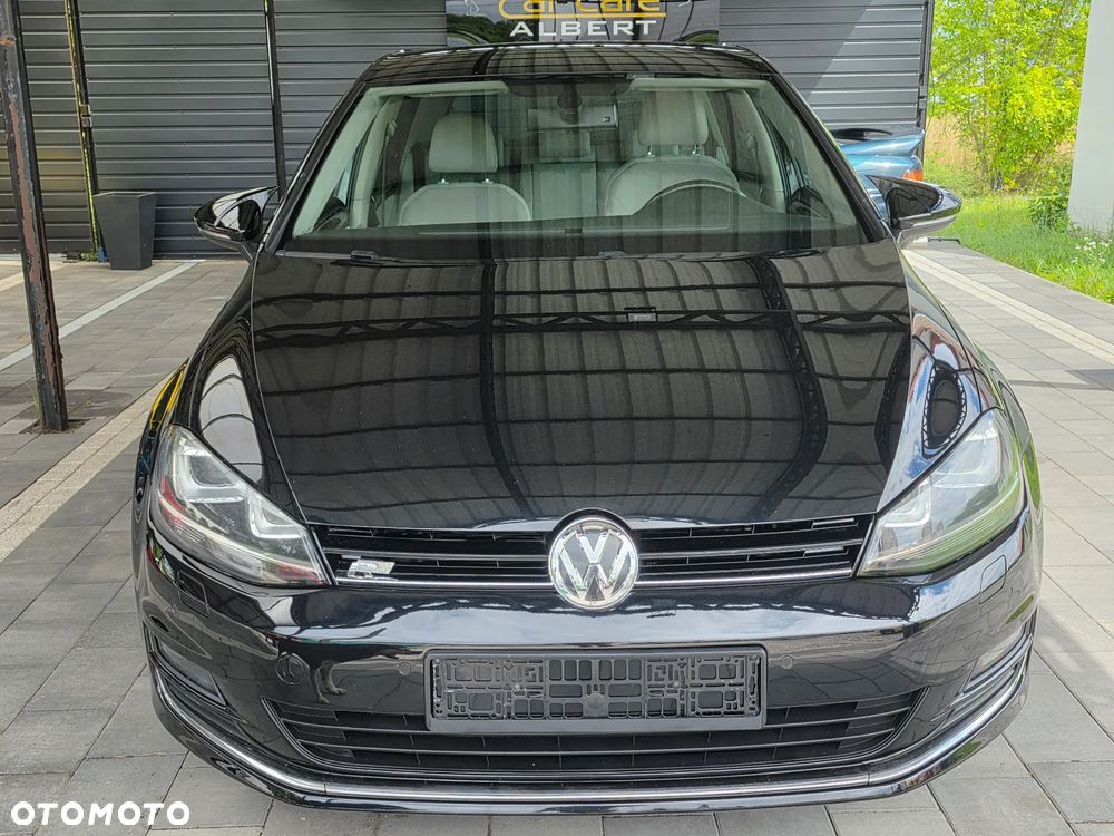 Volkswagen Golf - 6