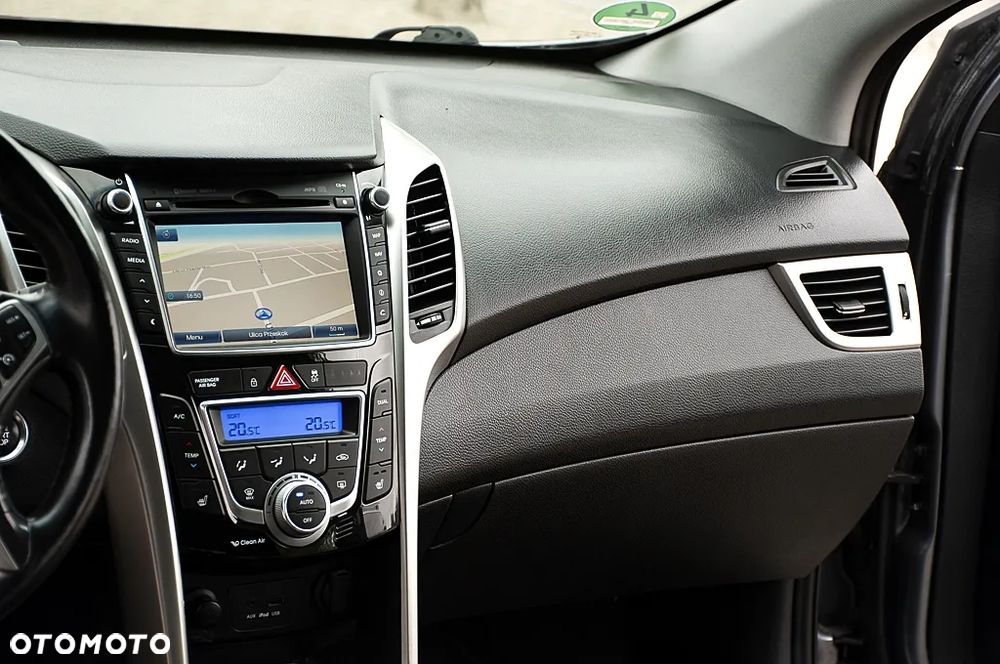 Hyundai i30 1.6 CRDi Premium - 27