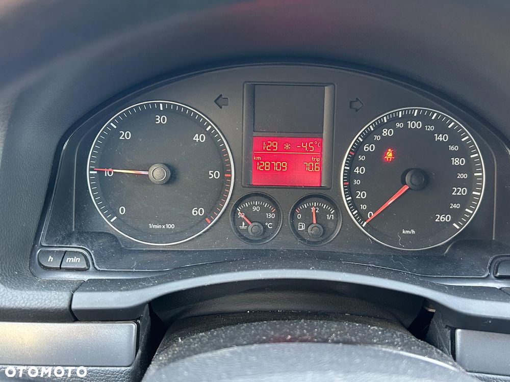 Volkswagen Jetta 1.9 TDI Comfortline - 5