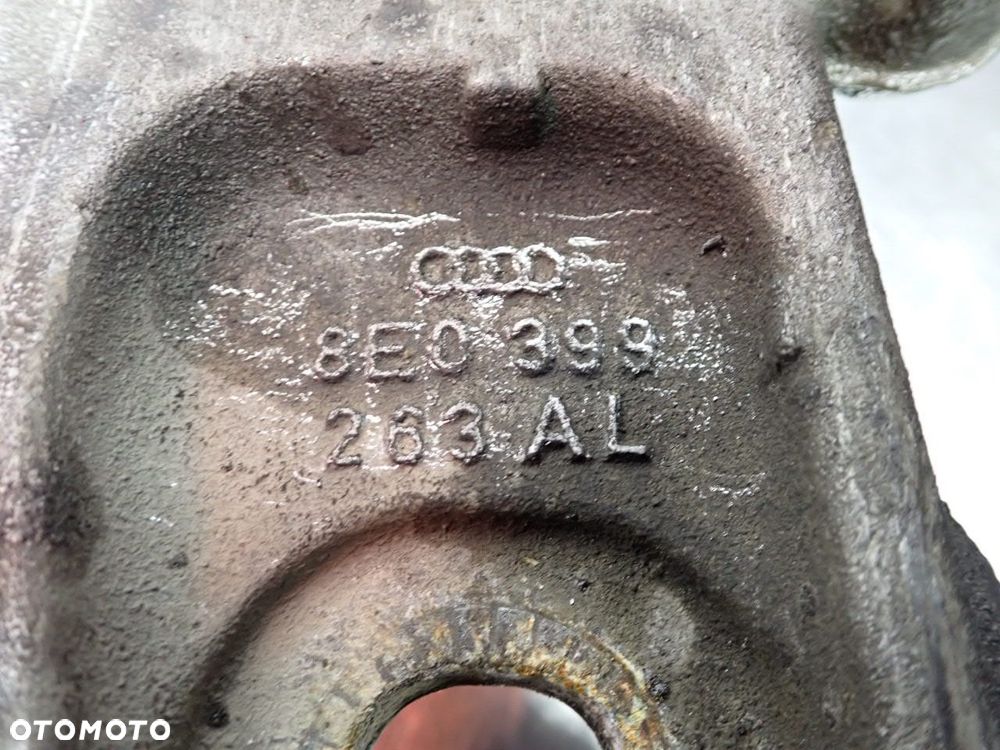 BELKA WSPORNIK SKRZYNI AUDI A4 B6 - 5