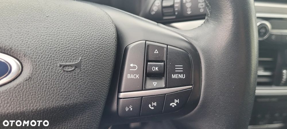 Ford Kuga 2.0 TDCi 2x4 Titanium - 22