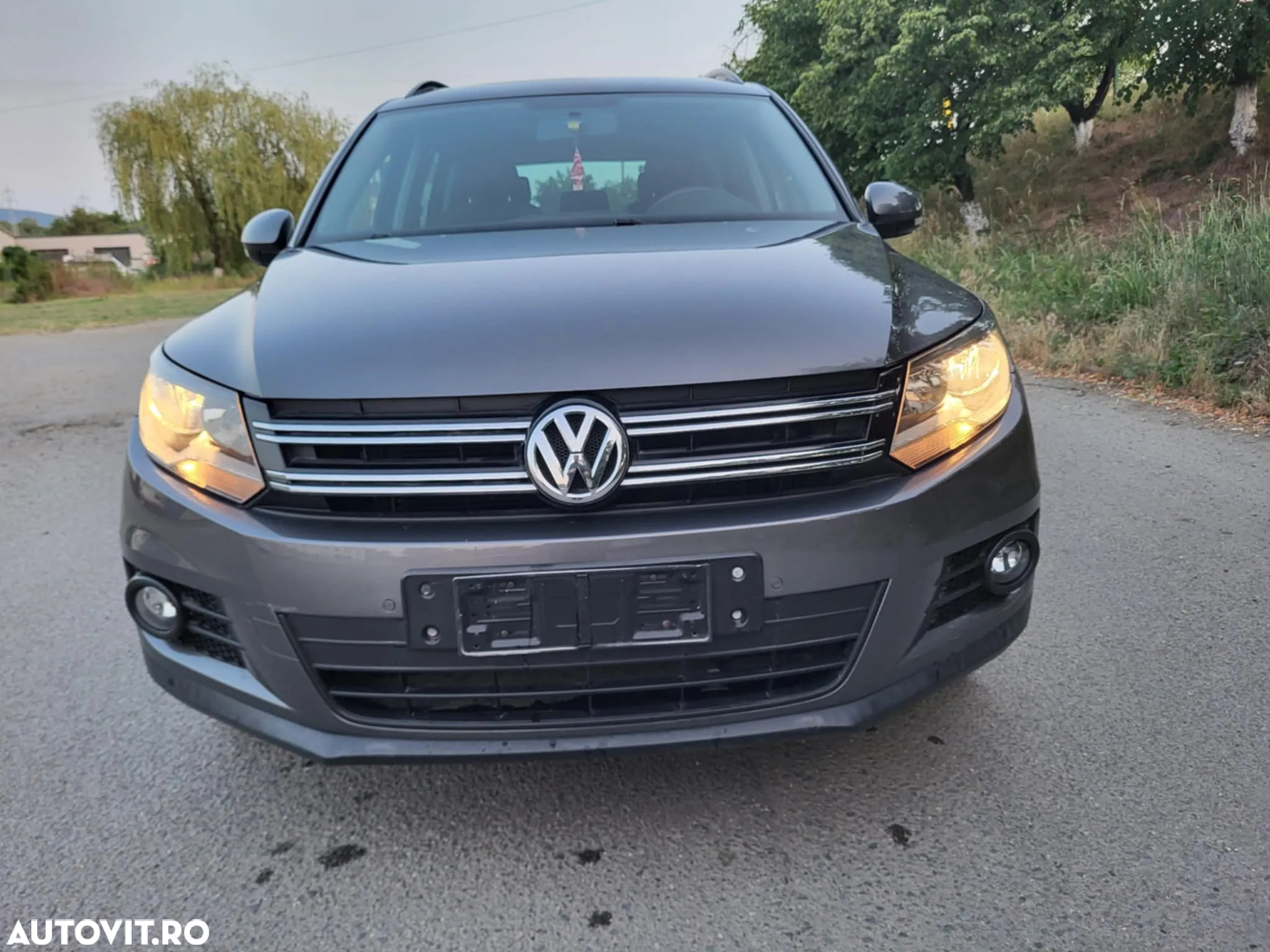 Volkswagen Tiguan 2.0 TDI BMT Trend & Fun - 10