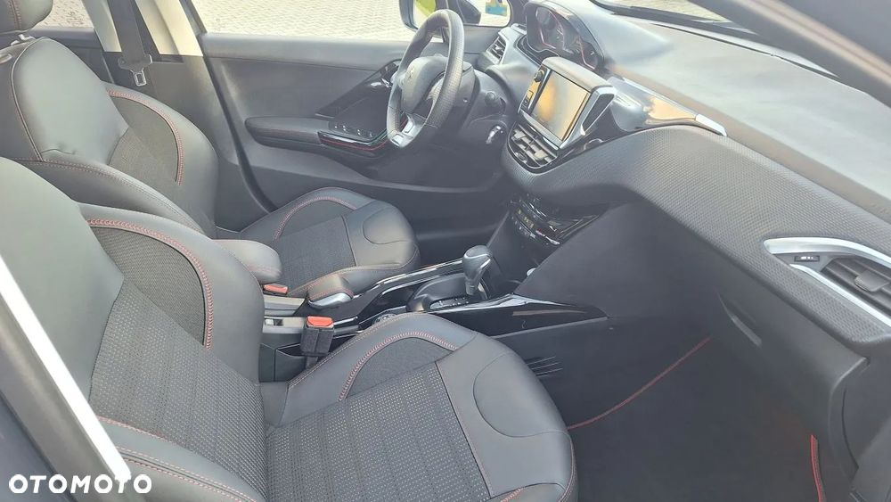 Peugeot 2008 - 5