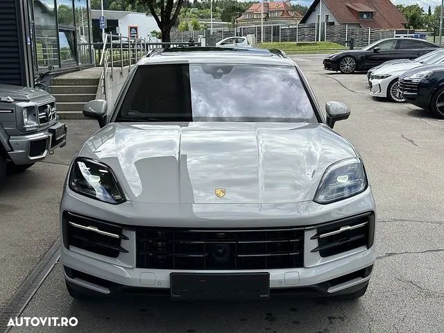 Porsche Cayenne E-Hybrid - 2