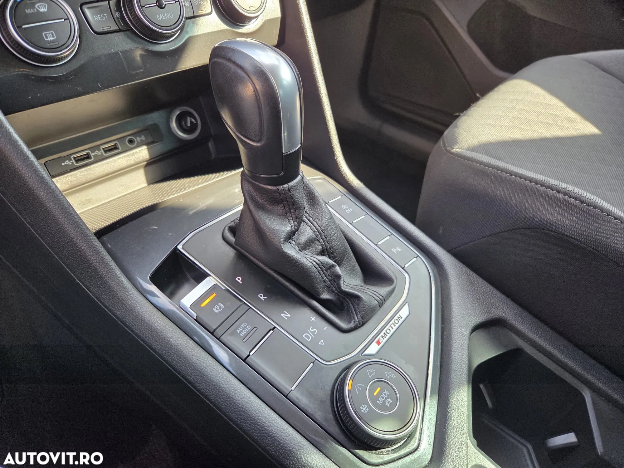 Volkswagen Tiguan 2.0 TDI 4Mot DSG Comfortline - 18