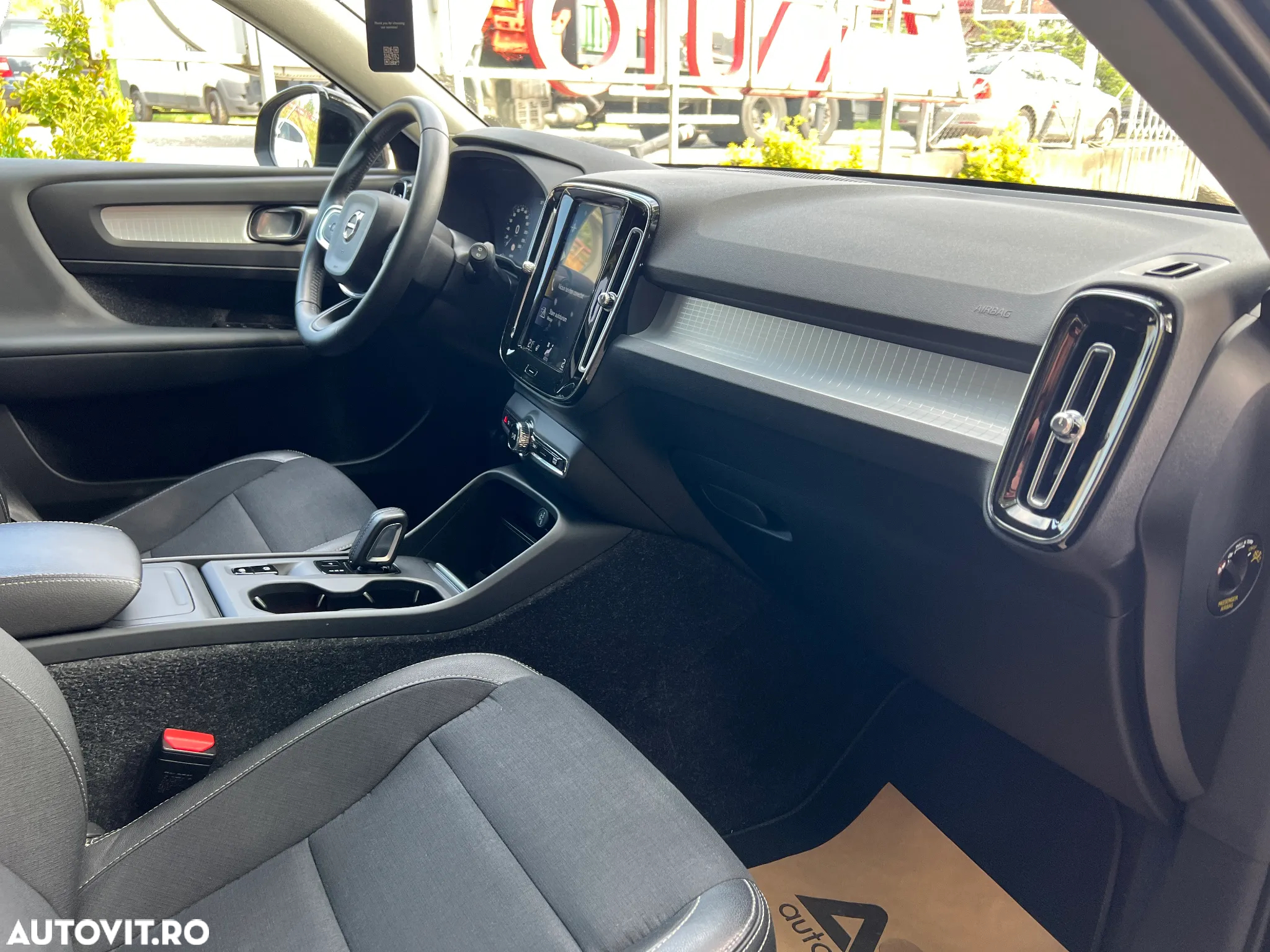 Volvo XC 40 D4 AWD Momentum - 6