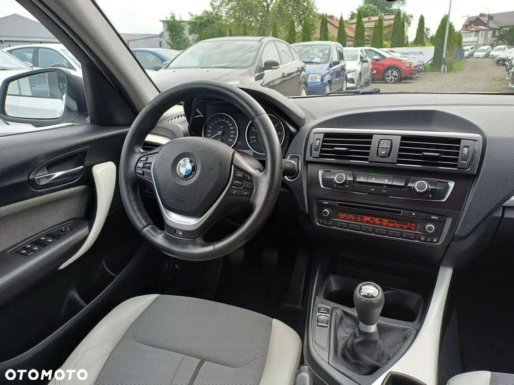 BMW Seria 1 116d EfficientDynamics Edition Sport Line - 22